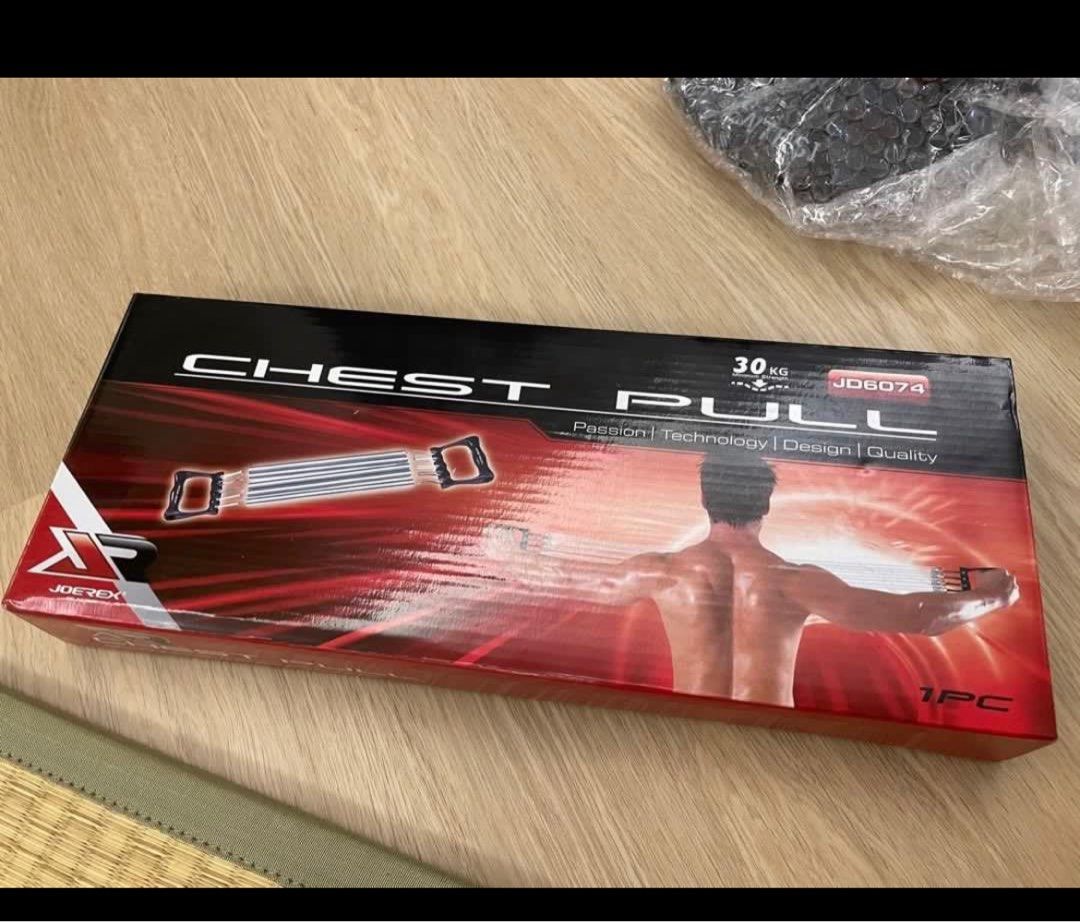 Chest pull （分類：運動與健身 - 舉重和啞鈴）位於 Hong Kong。 由 funfunbo 提交（商品編號 1211020815，圖片 1）。簡介： Chest pull It helps to develop chest and shoulder muscles It is not used and it is 100% new Pick up along MTR blue line or Lam Tin mtr.。