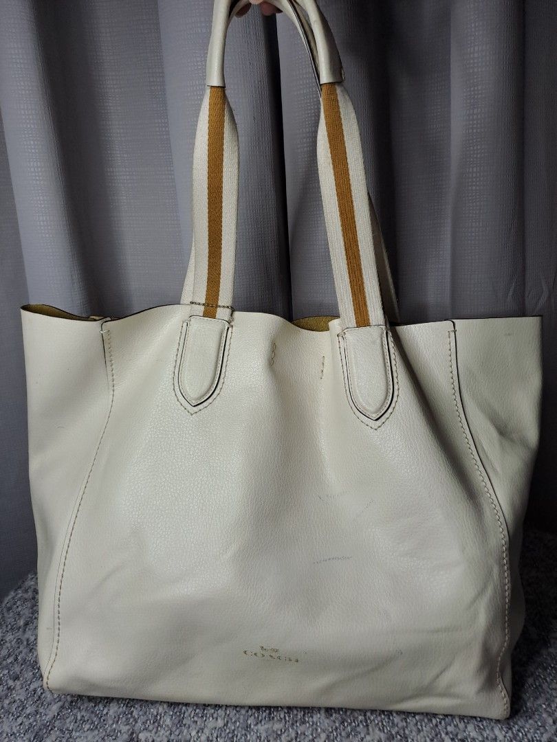 Coach Derby Striped Tote White (Category: Luxury Bags & Wallets) located in Plaridel. Submitted by joankatsev (Listing ID 1211049549, Image 1). Description: PRICE UPDATED Had color transfer from storage, will need color retouch too. Needs cleaning, re-stitching but still very useable condition. Please check pic for flaws..