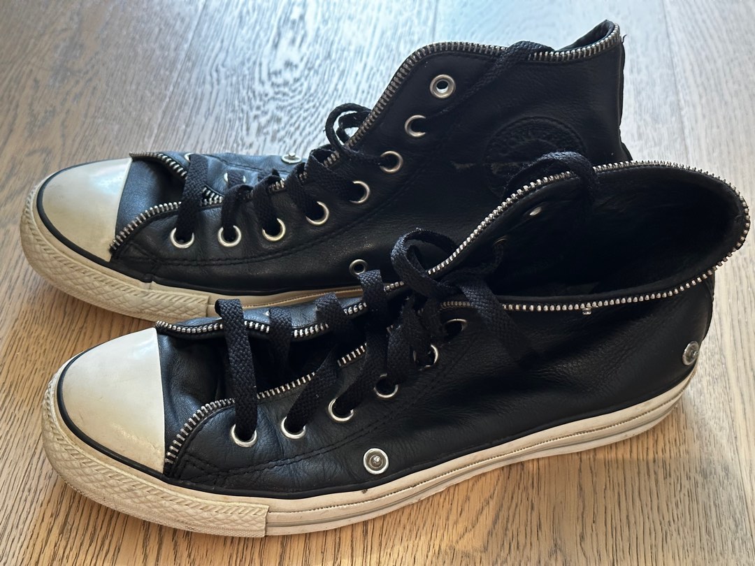 Converse 真皮搖滾風Sneaker Size 26.5cm, 男裝, 鞋, 波鞋- Carousell