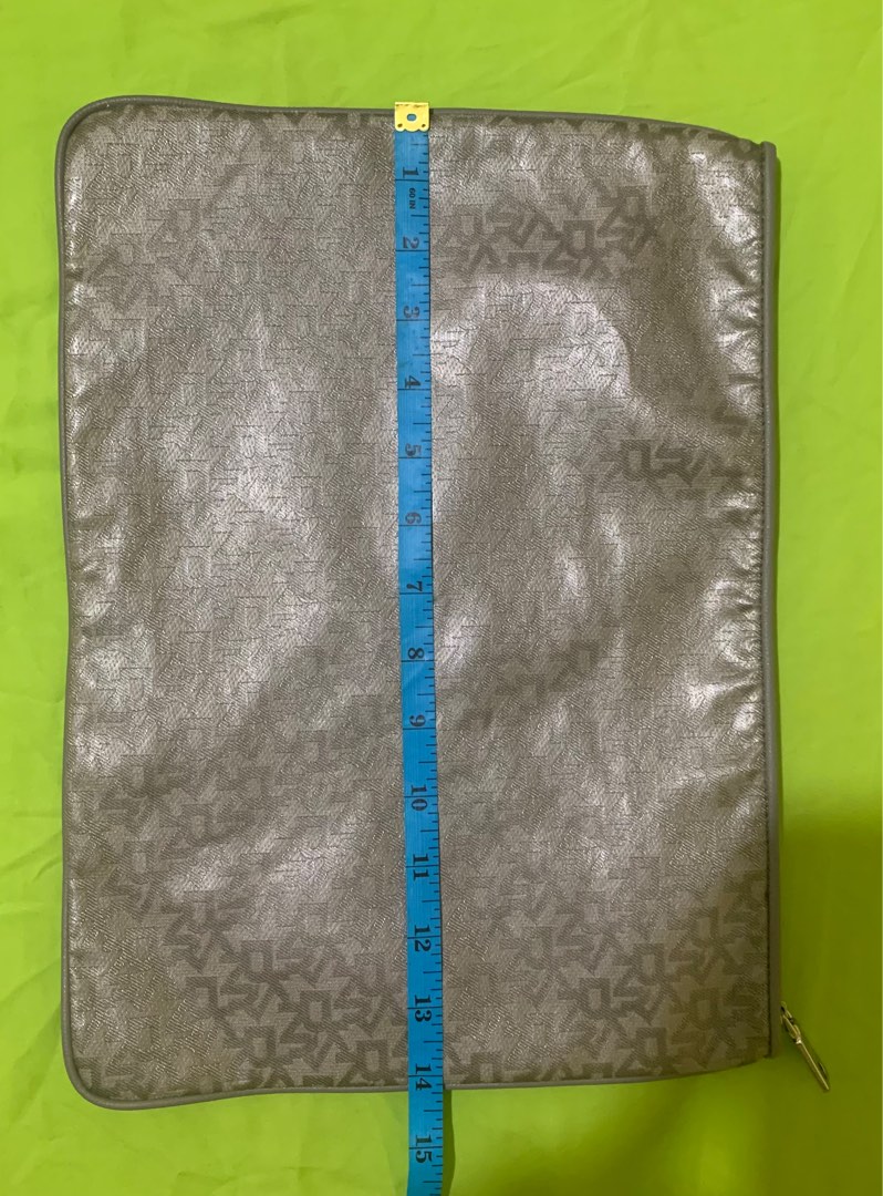 DKNY Envelope Clutch Bag, Luxury, Bags & Wallets on Carousell