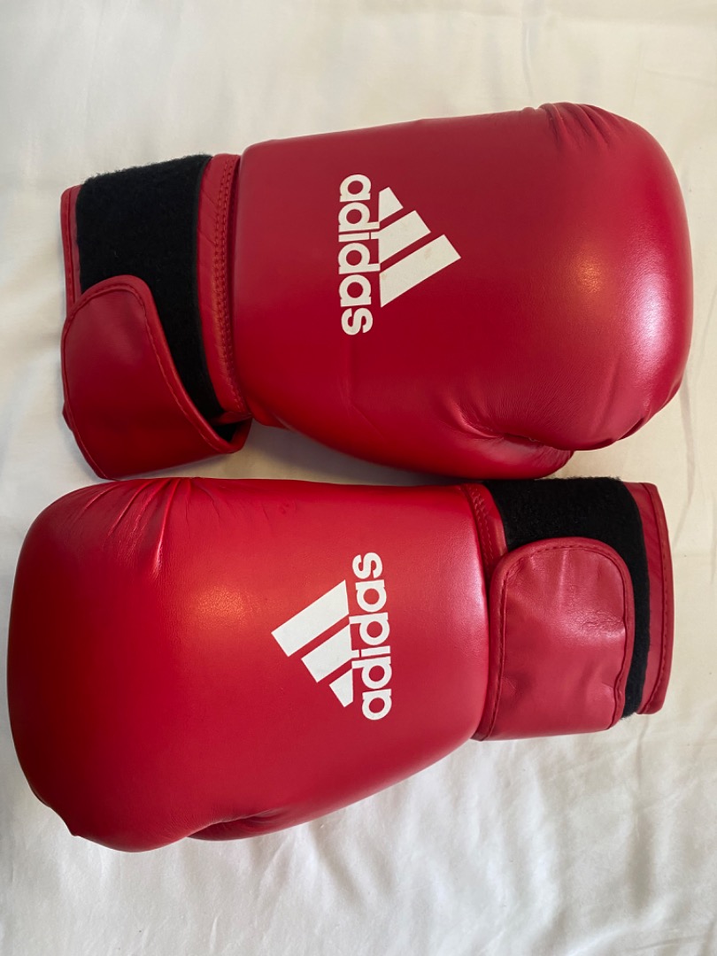 Excellent condition 16oz Adidas boxing gloves, Sports Equipment, Other