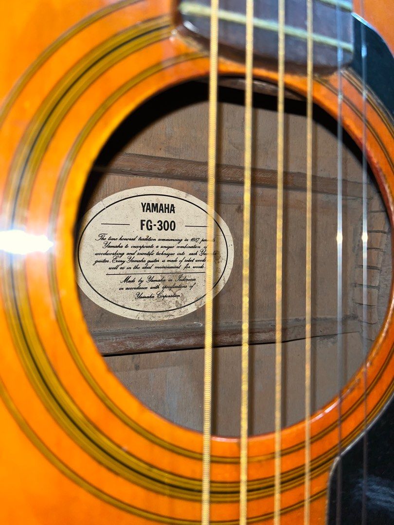 Gitar Akustik Yamaha FG 300, Musik & Media, Alat di Carousell