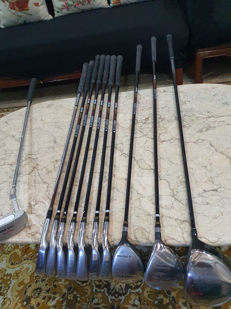 Golf Spalding Set (Category: Golf) located in Paranaque City. Submitted by manilagolfmarket (Listing ID 1211034619, Image 2). Description: For Sale Spalding Set Tour Vtec S flex graphite shaft irons and woods. Big zone driver. Bag included for only for only 10.9k pick uo Bf Paranaque or add shipping.