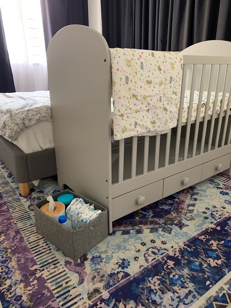 Gonatt crib top