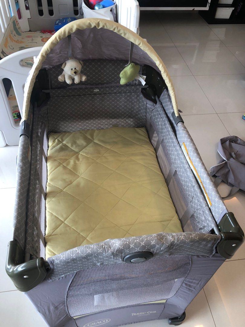 Graco foldable travel cot, Babies & Kids, Baby Nursery & Kids Furniture ...