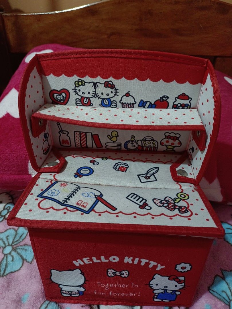 Hello kitty organizer, Women's Fashion, Jewelry & Organizers, Accessory