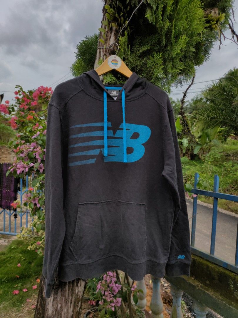 Harga hoodie new balance original on sale