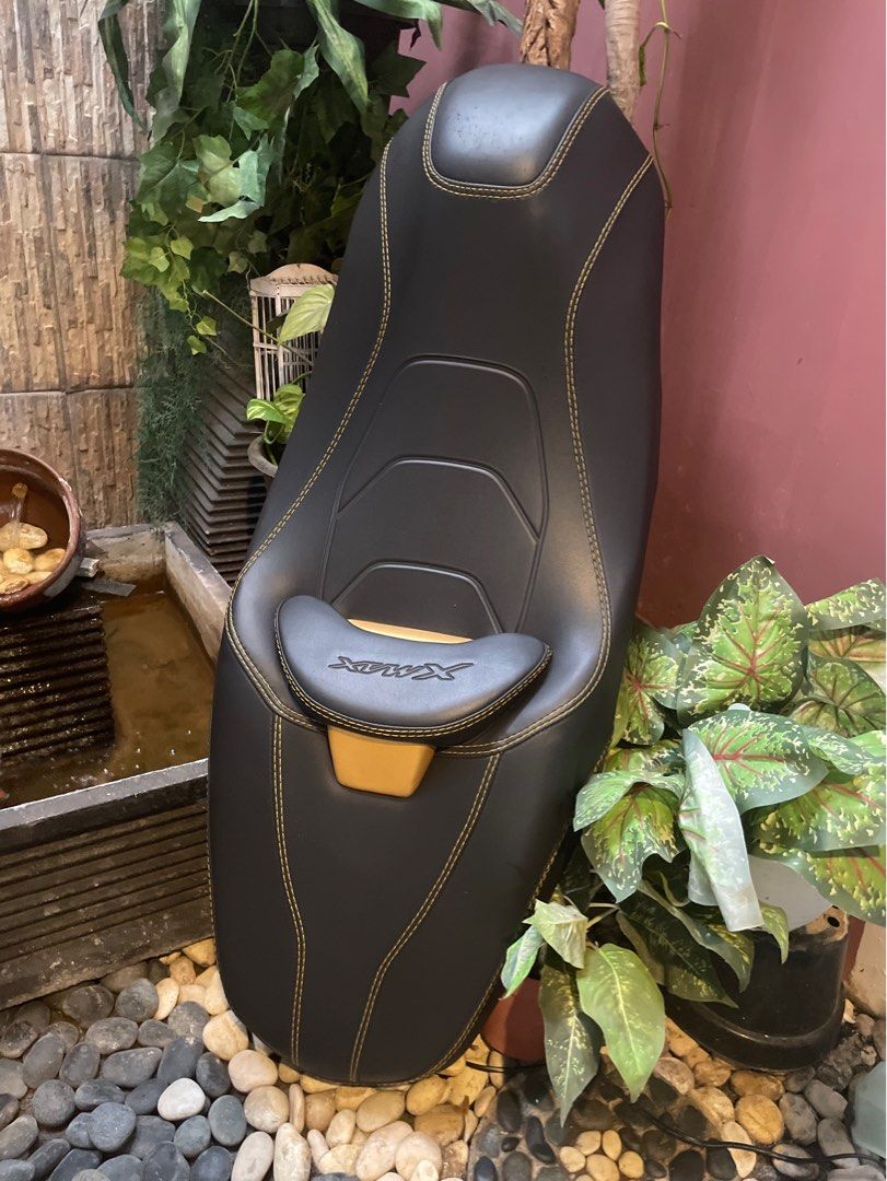 Jok XMAX kulit mbtech model eropa, Auto Accessories on Carousell