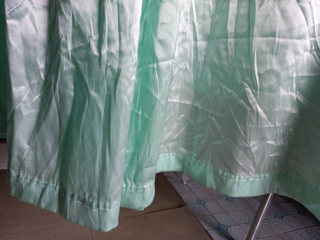 Kain satin lembut mint/hijau muda metalik 3x4 m, Perabotan Rumah di