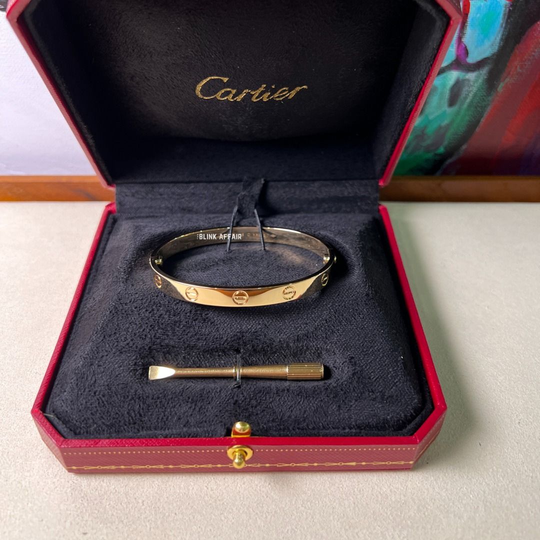 Cartier hotsell women's bracelets