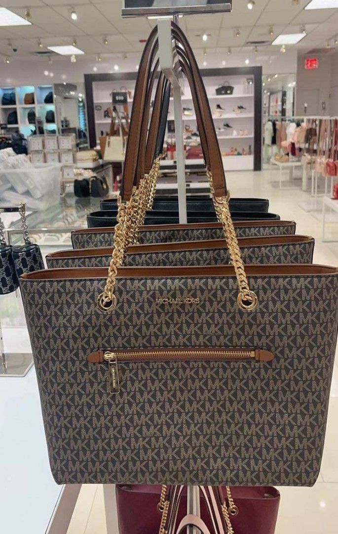 Michael Kors Jet Set Item Medium Front Pocket Chain Tote Bag, Luxury, Bags  & Wallets on Carousell