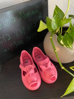 (Category: ) located in . Submitted by ella.preloved (Listing ID 1210974428, Image 1). Description: .