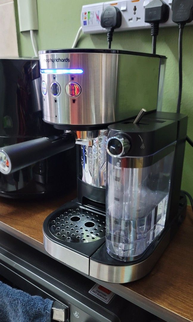 Morphy Richards Espresso Maker with auto froth coffee machine, TV