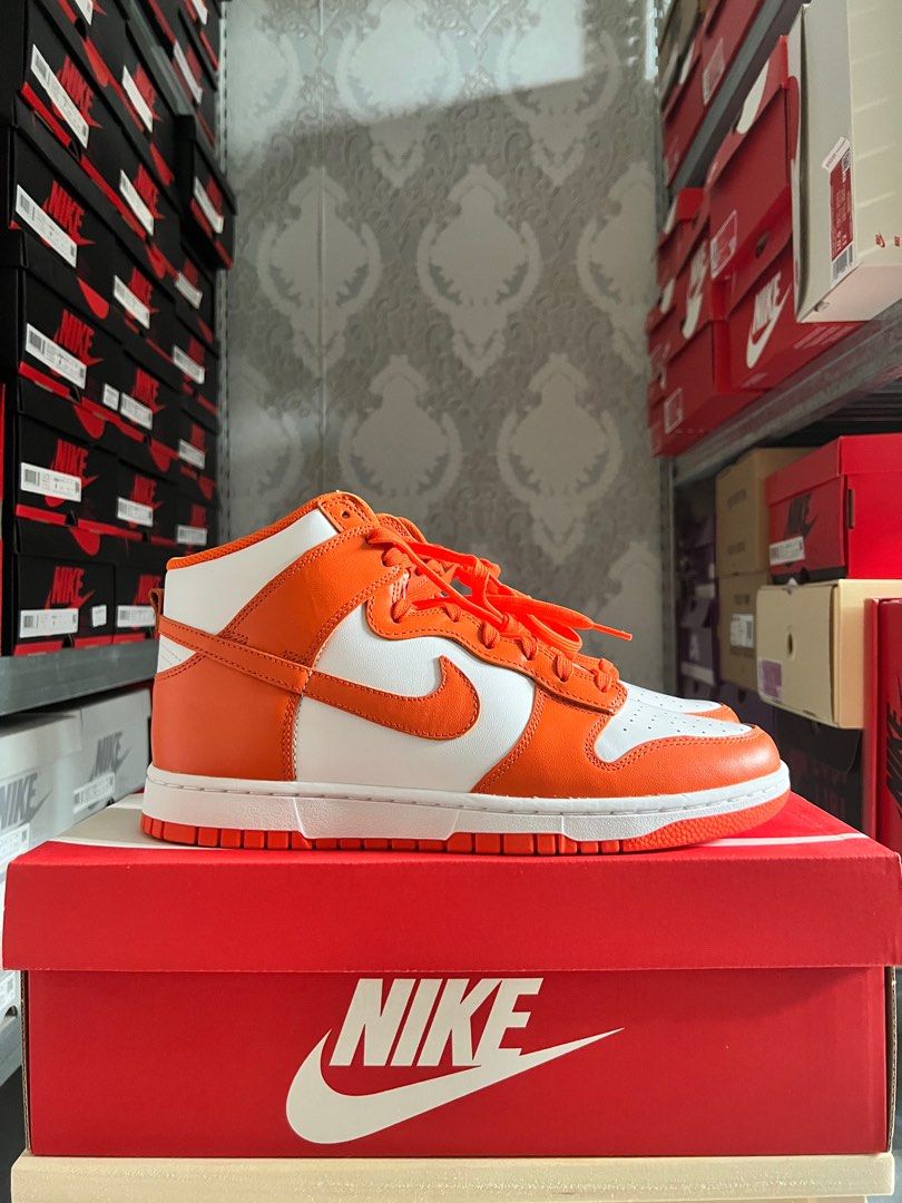 Nike dunk high orange blaze