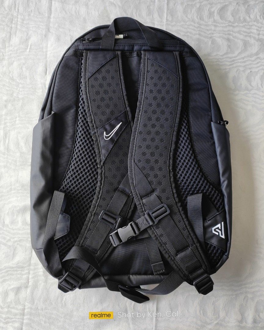 NIKE GIANNIS FREAK BACKPACK 29 L (BLACK), Men's Fashion, Bags