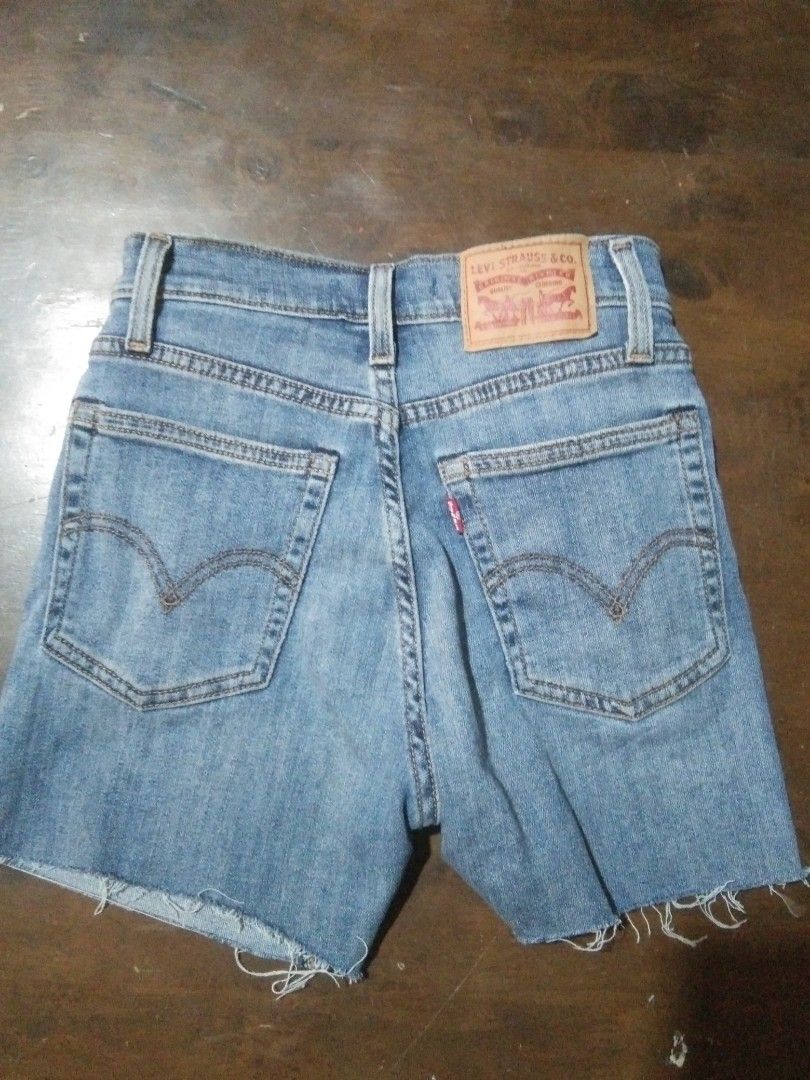 Orig LEVIS cut-off stretch shorts, Women's Fashion, Bottoms, Shorts on  Carousell