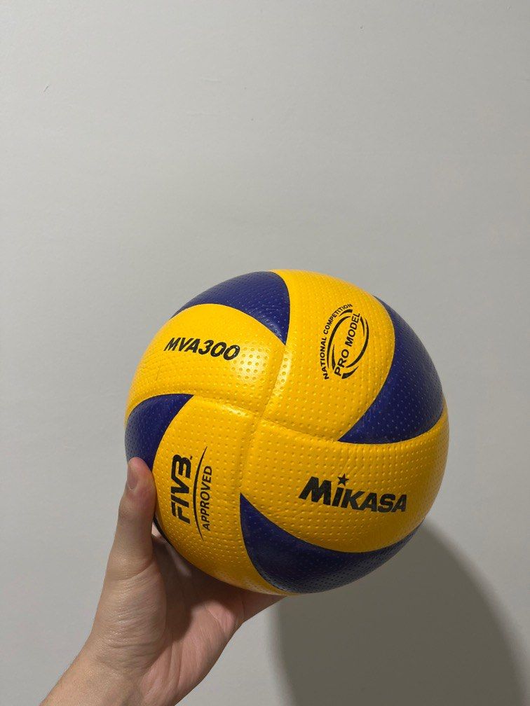 ORIGINAL Volleyball MVA300 Mikasa, Sports Equipment, Sports & Games