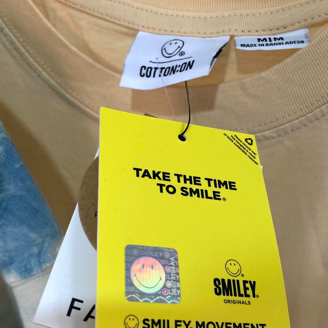 Oversized Backprint Shirts Cotton On x Smiley Brand, Men's Fashion