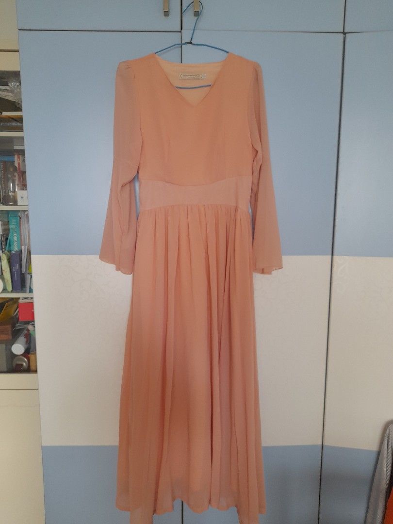 Peach long sleeve maxi dress, Women's Fashion, Dresses u0026 Sets, Evening  dresses u0026 gowns on Carousell