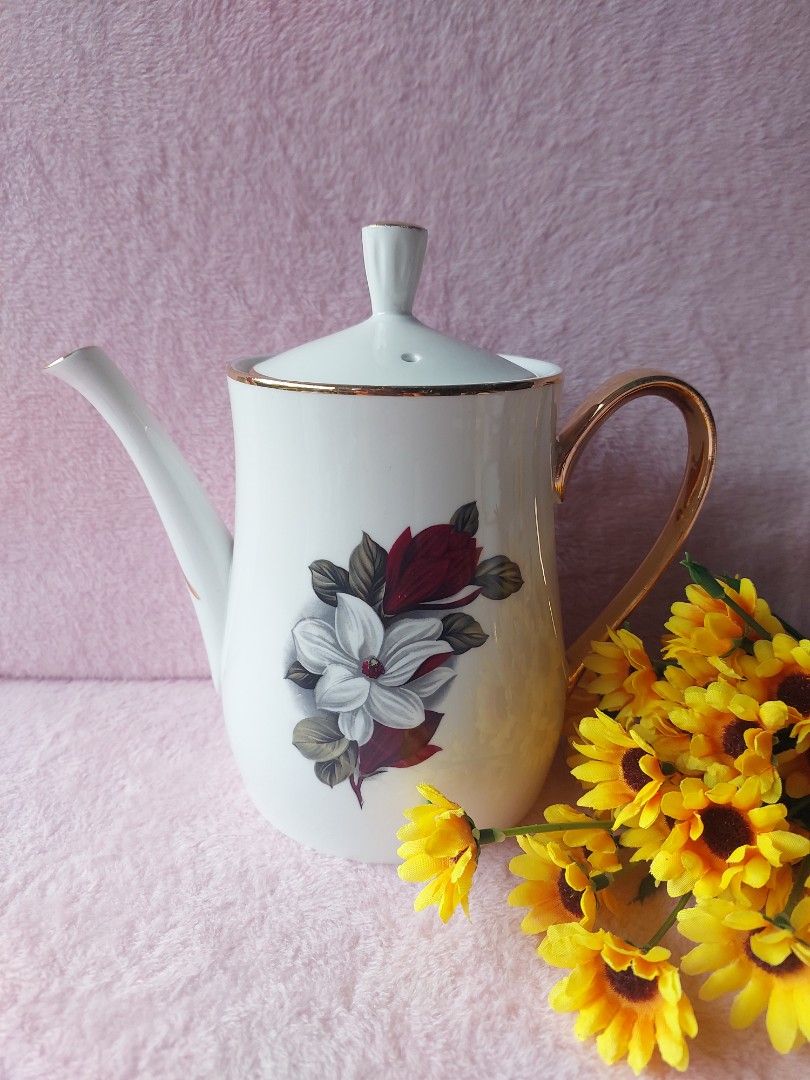 Porcelain Teapot Set, Furniture & Home Living, Kitchenware & Tableware