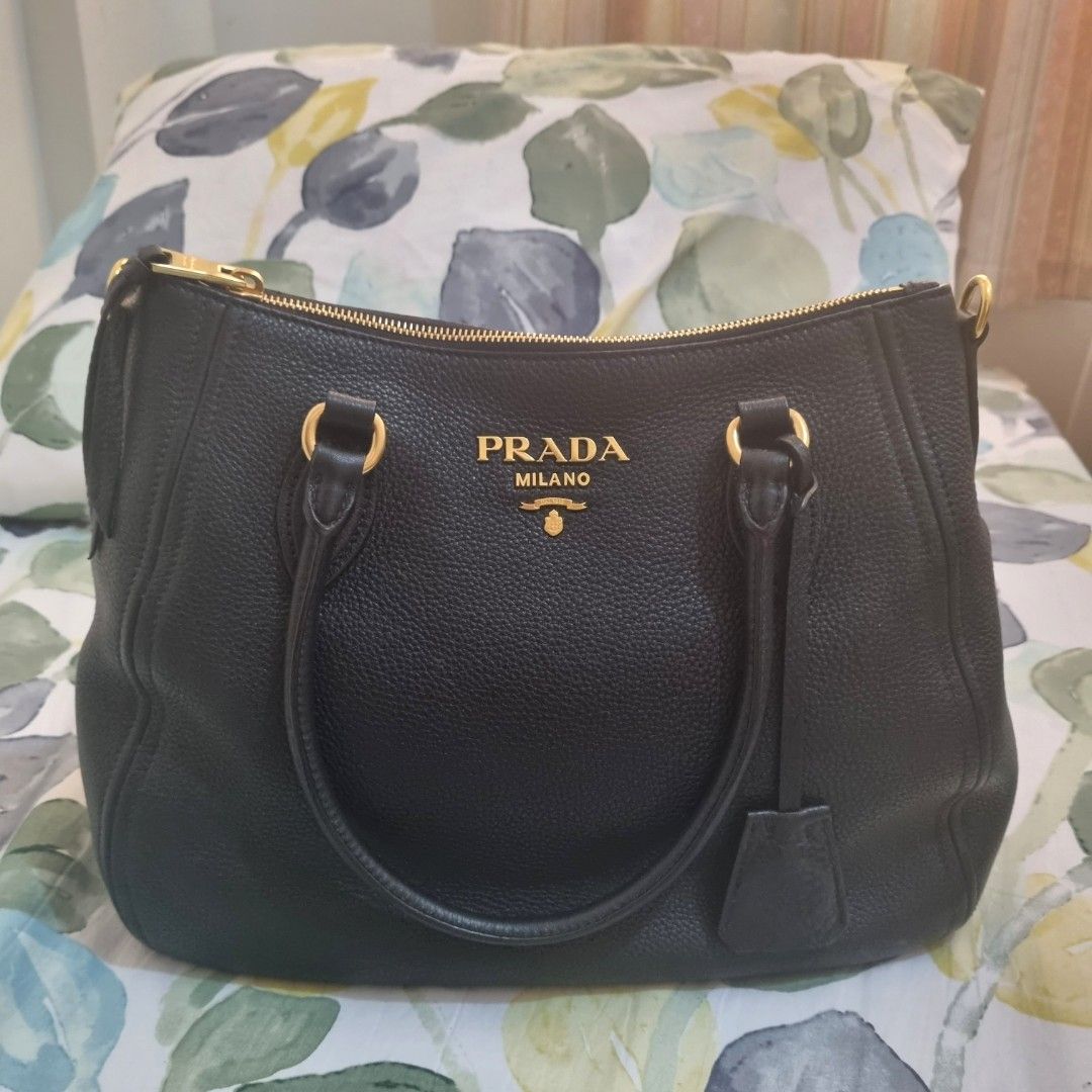 Prada Sacca Vitello Phenix Nero Almost New