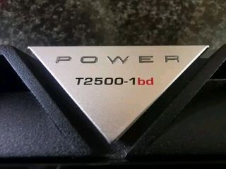 Rockford Fosgate t2500 amp