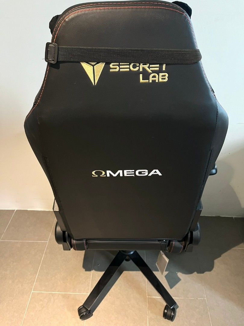 Secret Lab Gaming Chair, Furniture & Home Living, Furniture, Chairs on