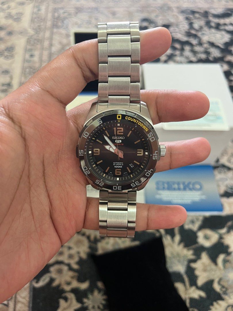 Seiko 5 Sports with Countdown Bezel, Men's Fashion, Watches & Accessories,  Watches on Carousell