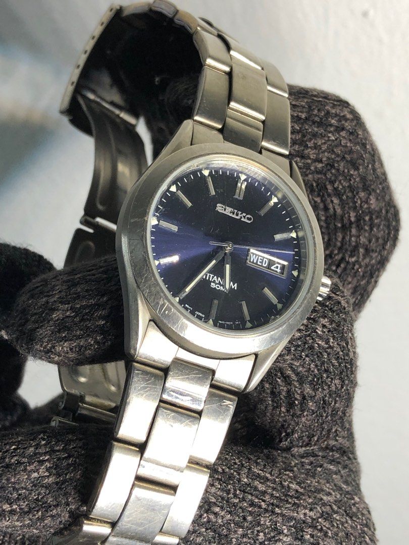 seiko titanium (function well), Men's Fashion, Watches & Accessories,  Watches on Carousell