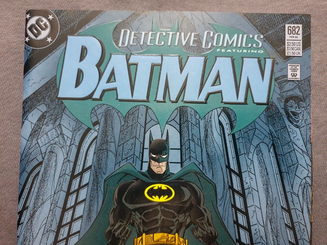 Set of 2 Detective Comics Batman #682 & Robin #14 produced in 1995, Hobbies  & Toys, Books & Magazines, Comics & Manga on Carousell