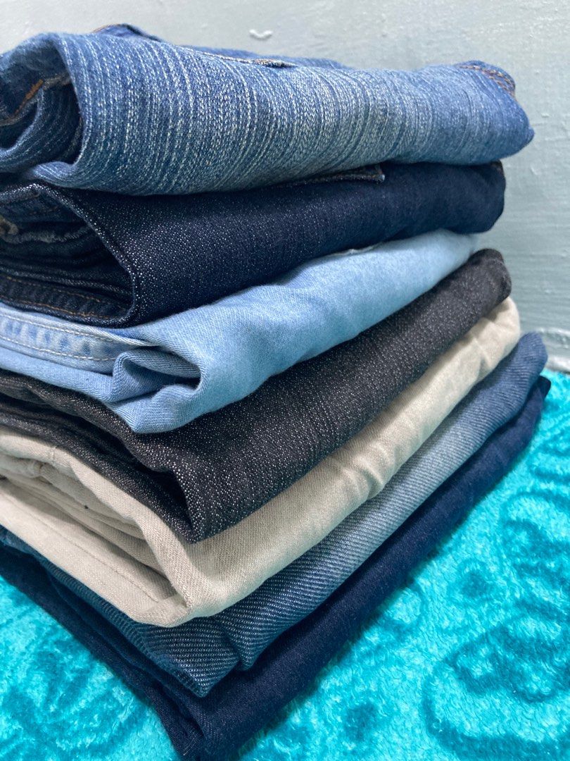 TAKE ALL - Seven Jeans + 1 (Category: Jeans) located in Taguig. Submitted by 9jadotcom (Listing ID 1210924097, Image 3). Description: Take them all home, honey! Seven jeans as listed on my profile, feel free to check individual listings. Sizes are 25-26. All lightly used Freego, Wranco, Redgirl and an MSE one. Total of seven listings cost P940. Save P40 pesos and get one more additional pants not listed. Isn’t that such a deal? 👌 Hit me up if yo