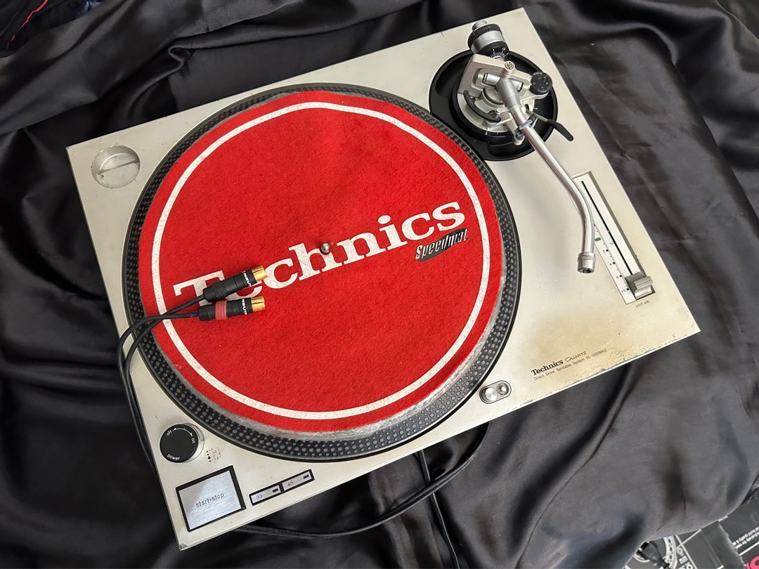 Technics Turntable SL1200Mk2, Audio, Other Audio Equipment on Carousell