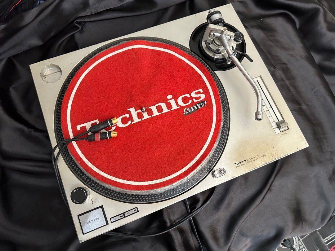 Technics Turntable SL1200Mk2, Audio, Other Audio Equipment on Carousell