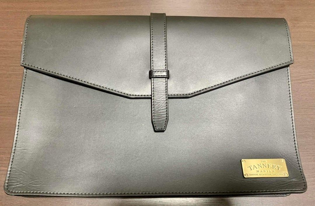 The Tannery Manila Ada leather laptop envelope messenger bag, Men's ...