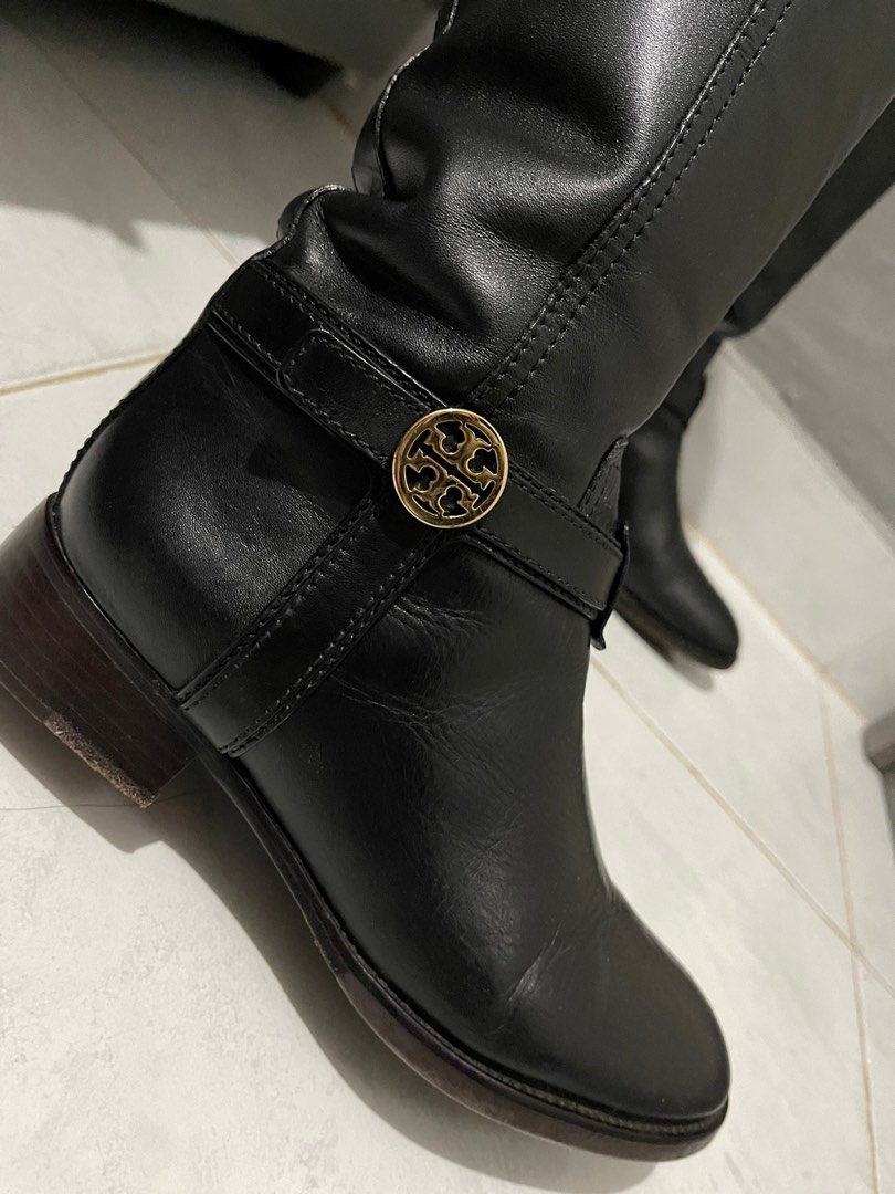 Tory Burch Leather boots, Fesyen Wanita, Sepatu di Carousell Tory Burch Black Riding Boots Tory Burch Leather boots, Fesyen Wanita, Sepatu di Carousell Tory Burch Black Riding Boots