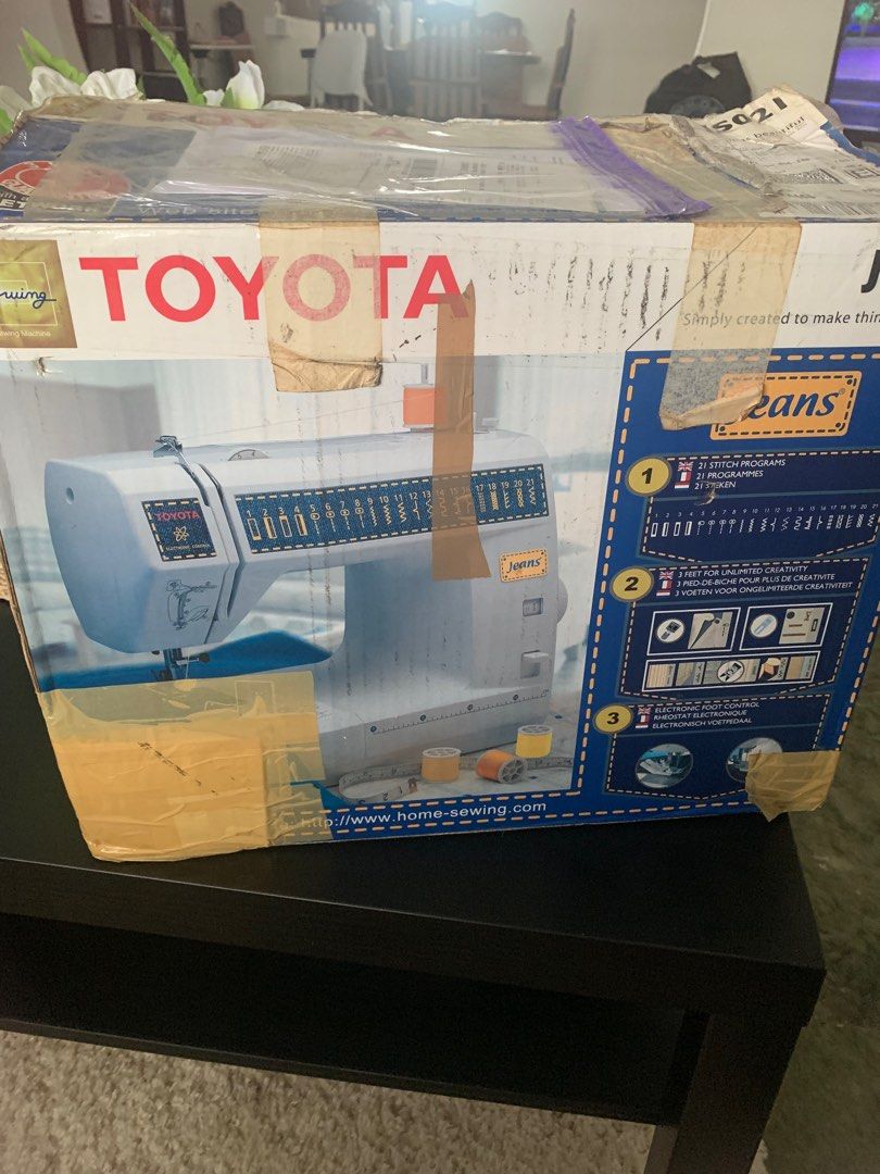 Toyota Jeans sewing machine, TV & Home Appliances, Other Home