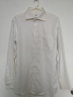 Uniqlo White Non-iron Slim Fit Long Sleeve Button Down Shirt