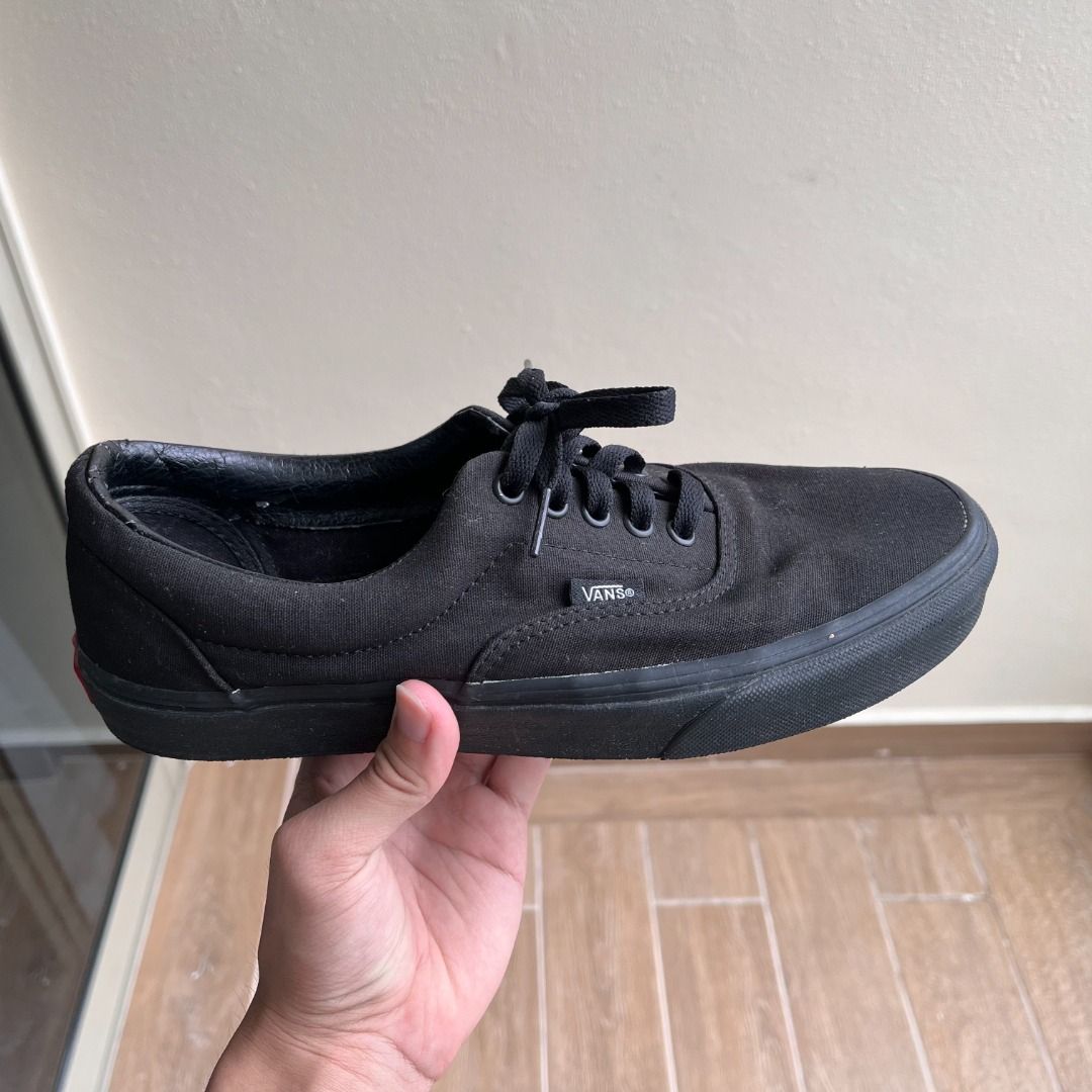 All black deals vans fashion