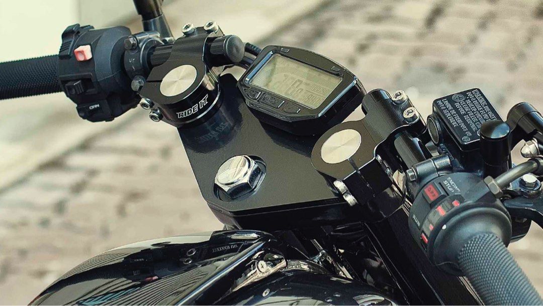 Vapor Trailtech Digital Speedo, Motorcycles, Motorcycle Accessories on