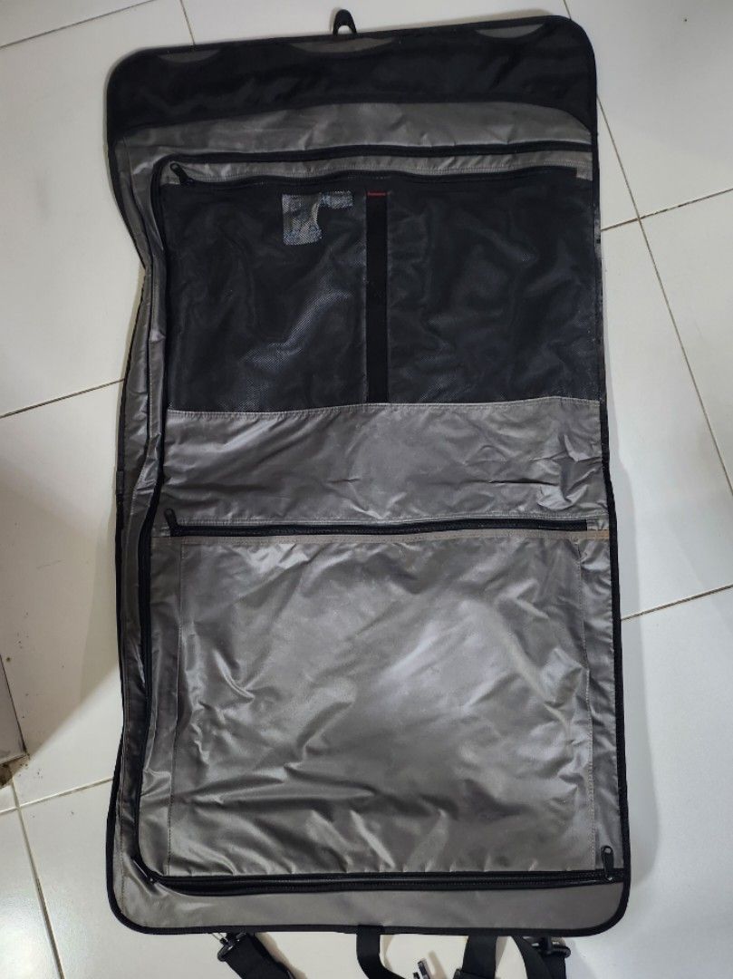 Victorinox bifold garment bag, Hobbies & Toys, Travel, Travel