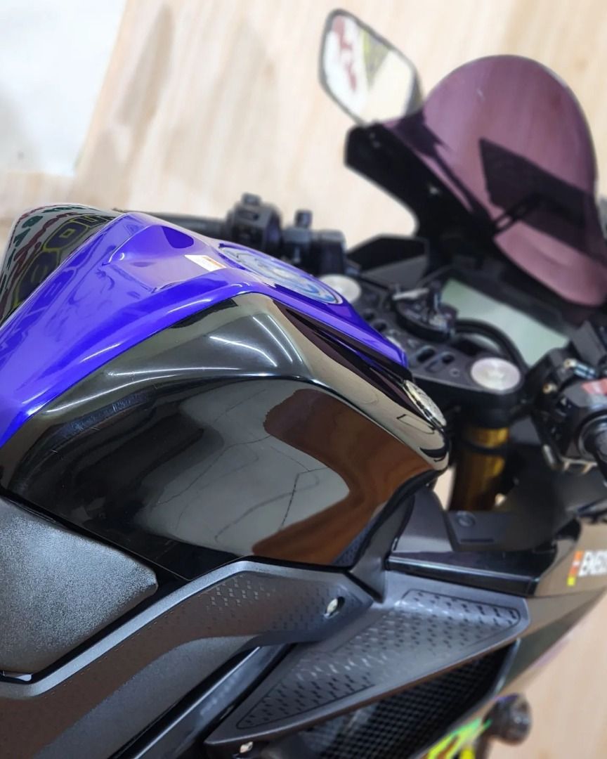 r15 v3 special edition