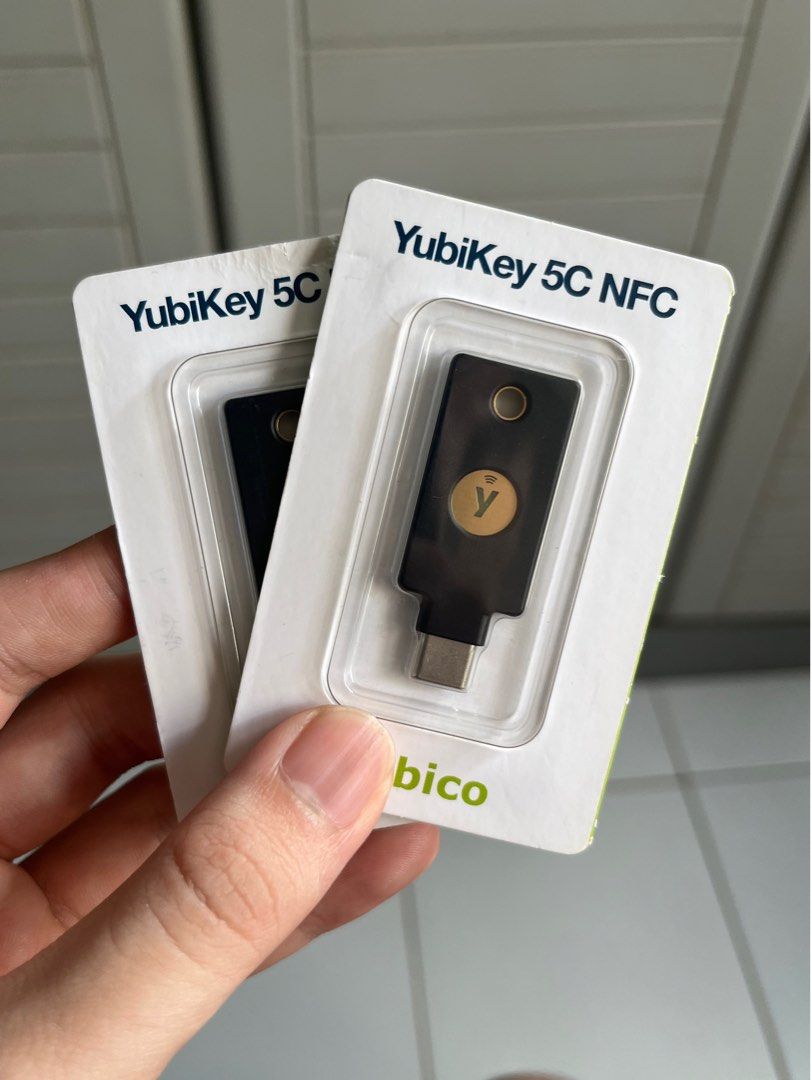 Printbtw Custodia Protettiva Per Yubikey 5C NFC – Antigraffio Con Meccanismo A Pressione, Made In Germany