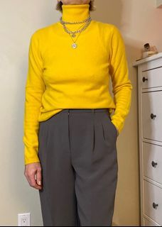 100% Cashmere Turtleneck Sweater Yellow Large