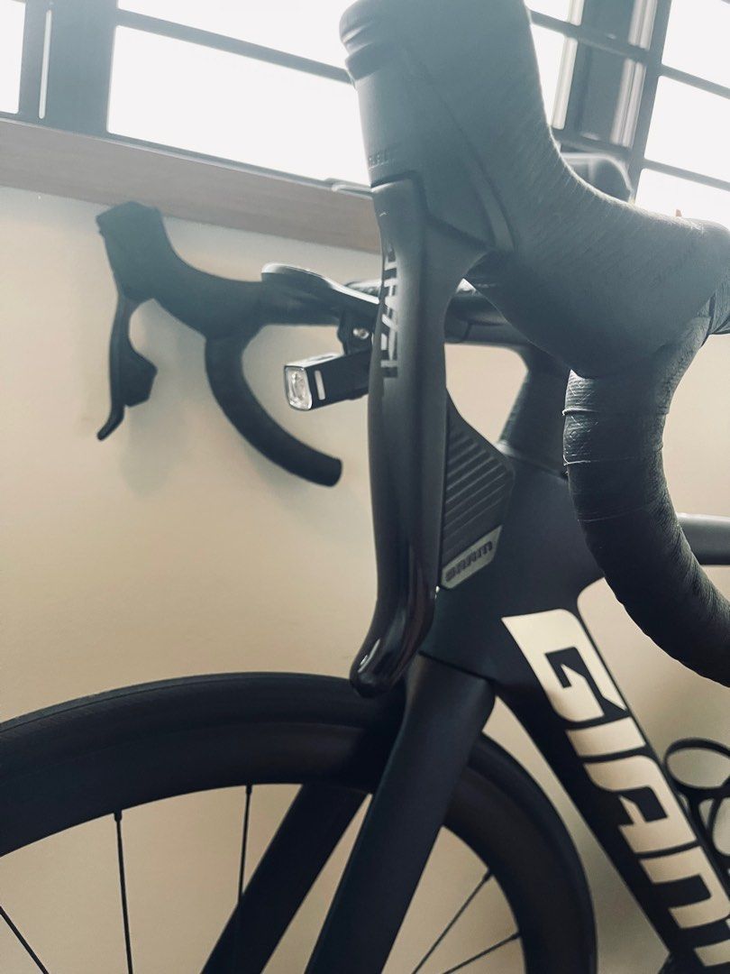 2022 Giant Propel Advanced Pro Disc 1, Sports Equipment, Bicycles