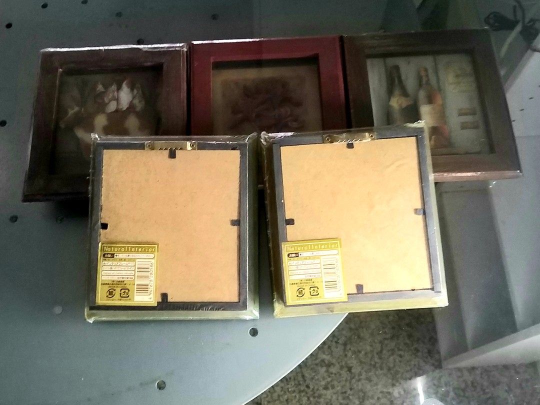 3D frames (Category: Craft Supplies & Tools) located in Singapore. Submitted by hl_wonderland (Listing ID 1211110174, Image 2). Description: frames for 3D crafts, dried flowers or miniature displays. A set of 5 @ 6"x5" made with natural wood.