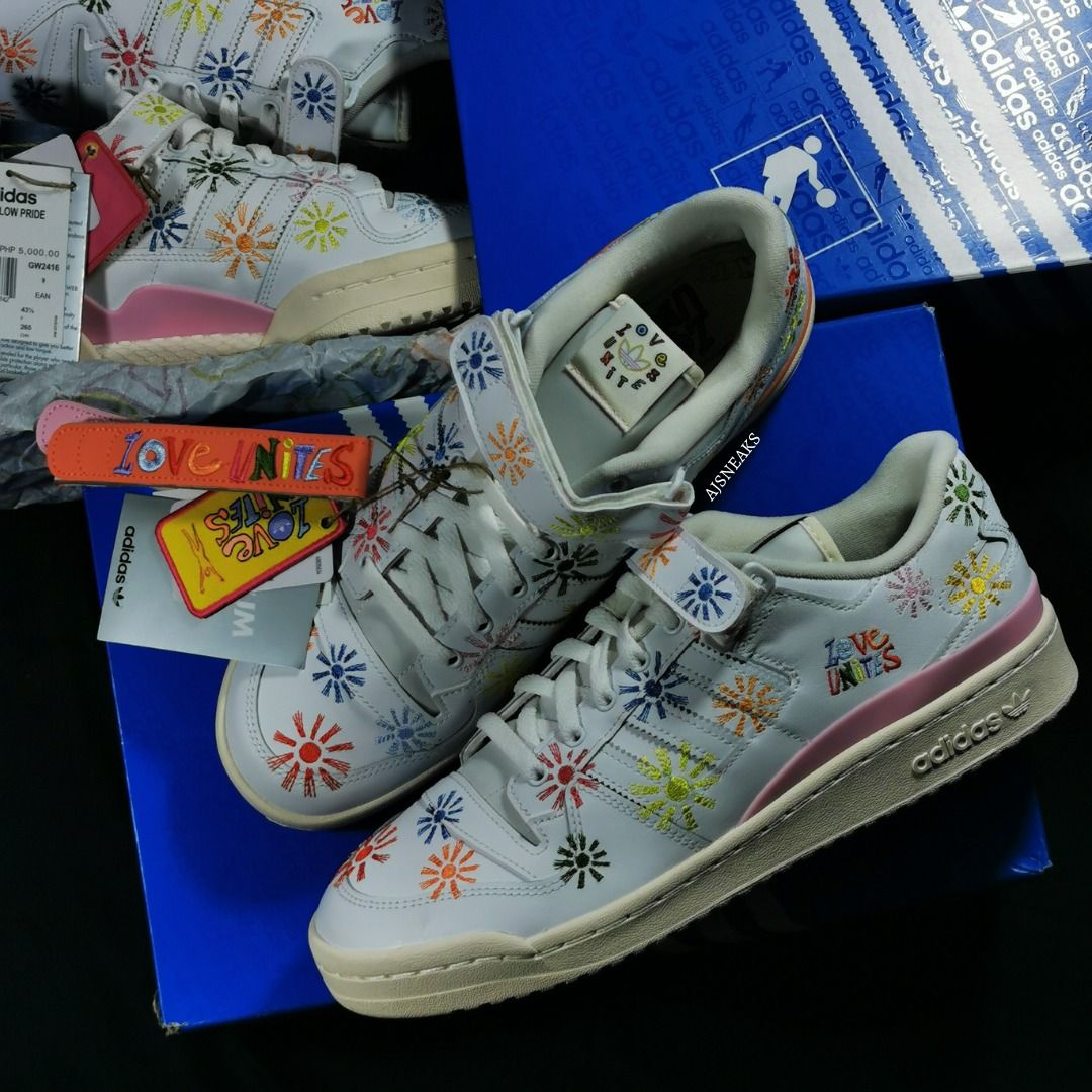 tenis adidas forum low pride love unites