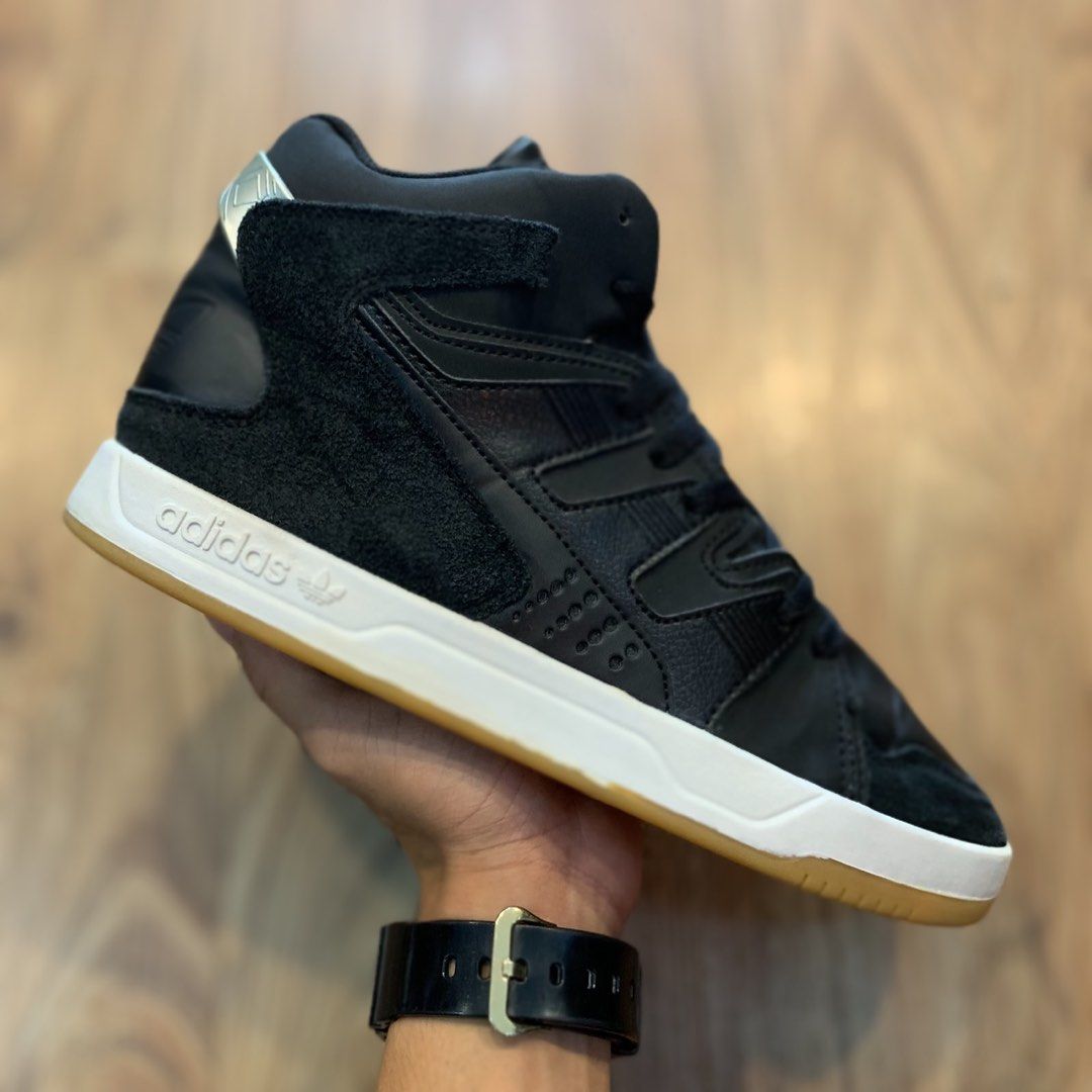 Adidas mc shop x1