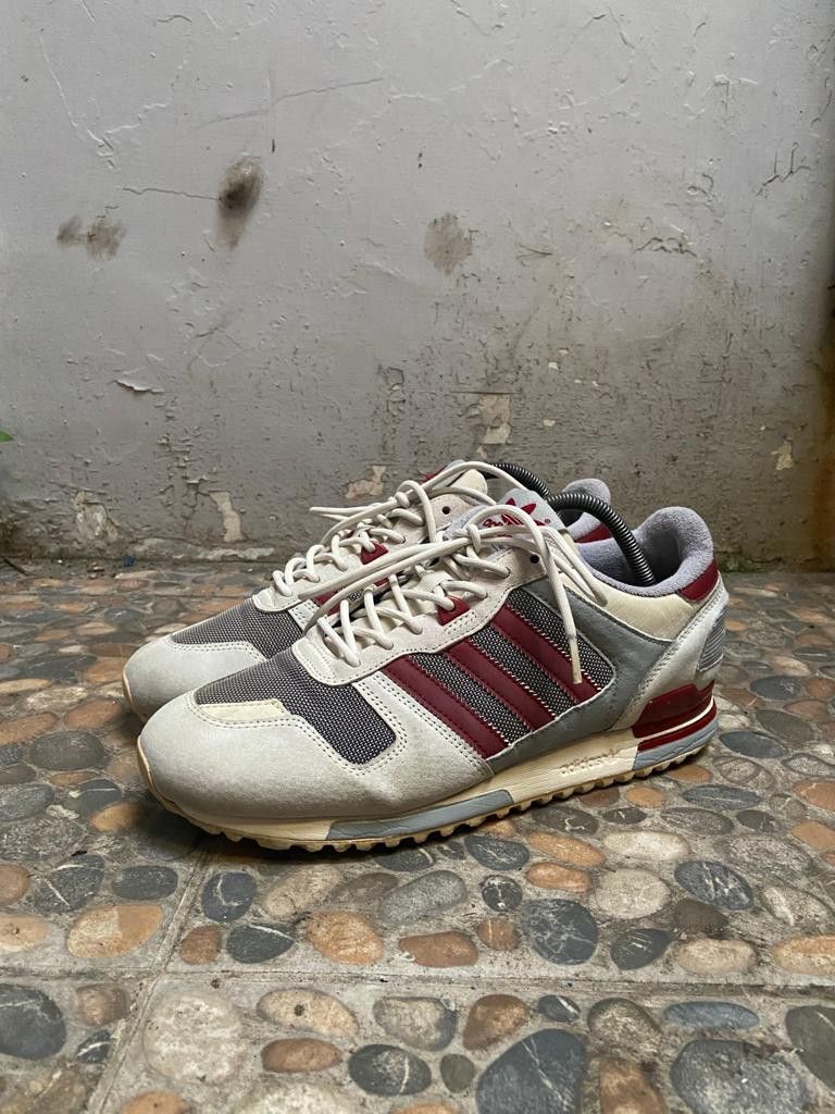Adidas zx 700 primaloft discount