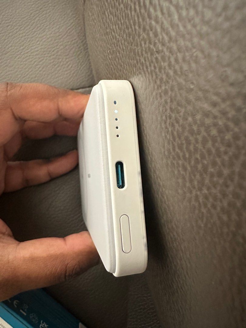 Anker MagGo MagSafe Battery Bank, Mobile Phones & Gadgets, Mobile