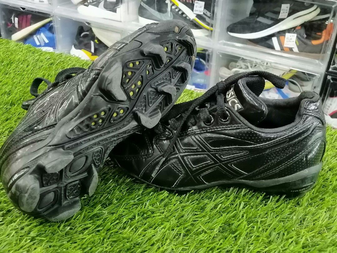 Asics Kasut Bola Budak 33eur 21cm
